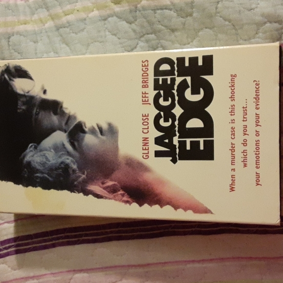 Jagged edge vhr movie - Picture 2 of 4